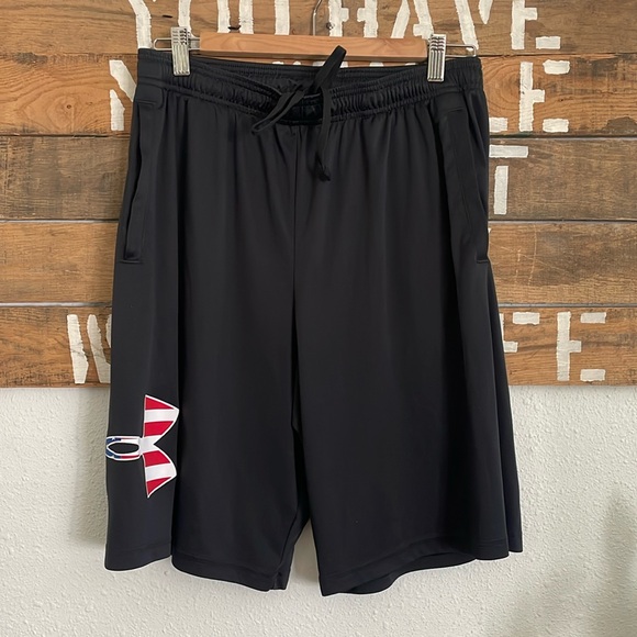 Under Armour Men's UA Freedom Tech Big Flag Logo Shorts - Picture 4 of 9